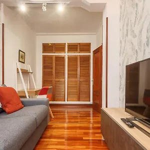  Apartamento Vivienda Turistica En El Centro Reformada Con Wifi España